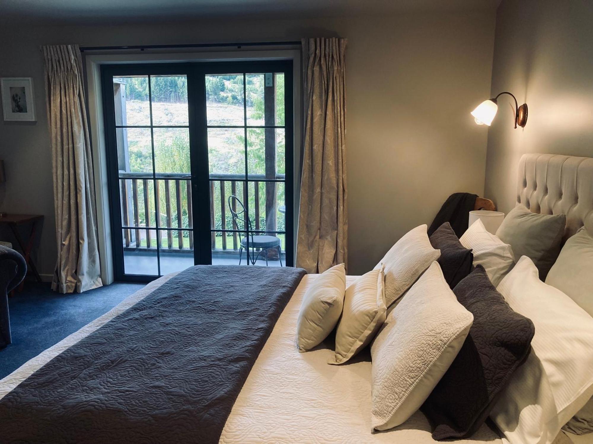 Moonlight Escape Lodge Queenstown Exteriör bild